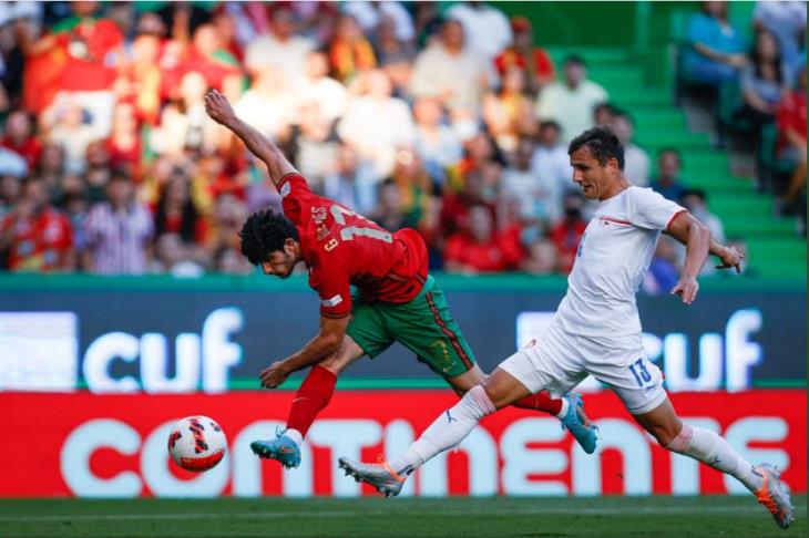 البرتغال والتشيك